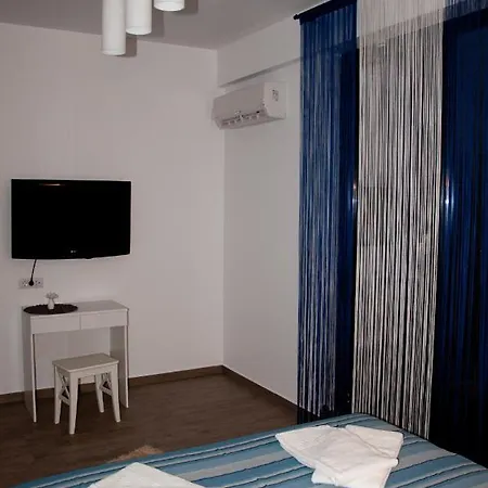 Sophia I & Ii Apartment