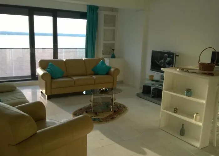 Sophia I & Ii Mamaia