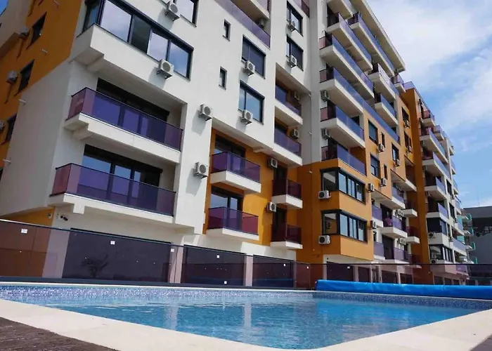 Sophia I & Ii Daire Mamaia